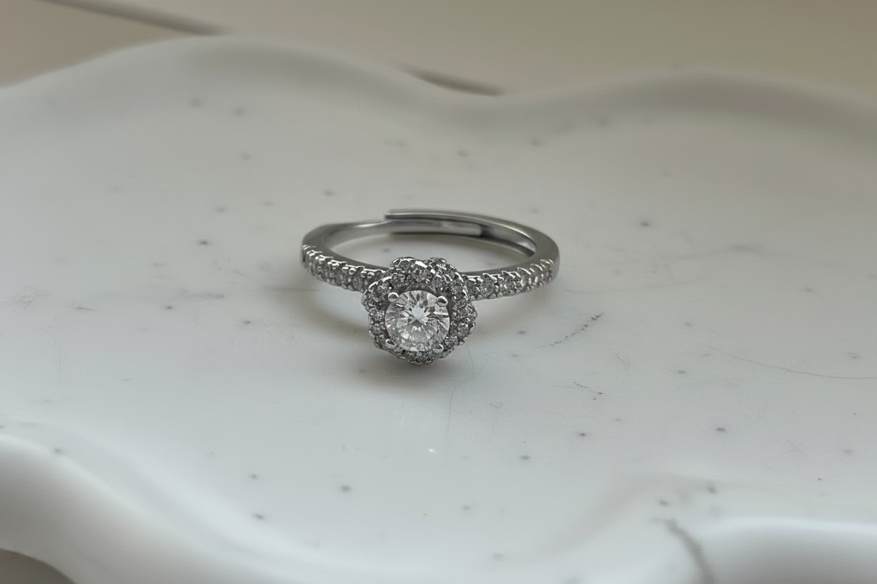 Arielle Moissanite Diamond Engagement Ring | 925 Sterling Silver Halo Design