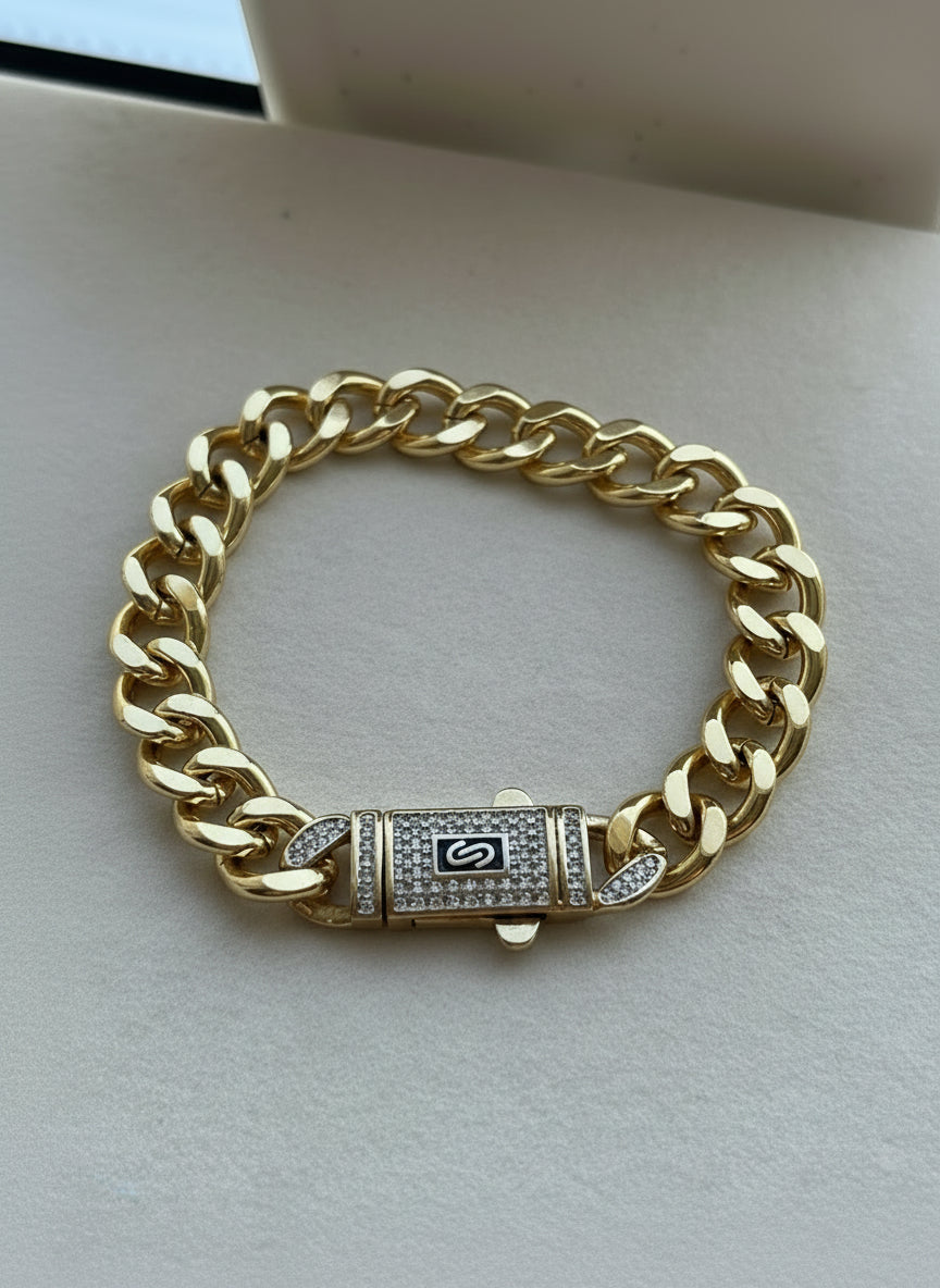 Claria Gold Bracelet | Exquisite Elegant Style