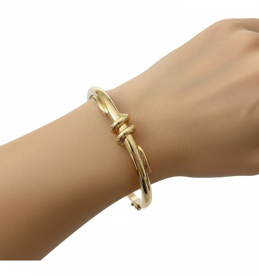 Elegant Golden Knot Twist Bracelet