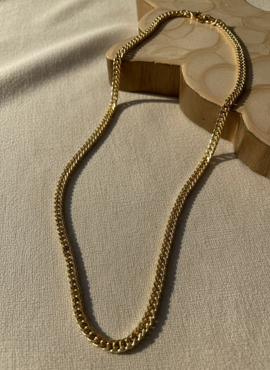 Iris Classic Curb Chain Necklace | Luxe Everyday Wear