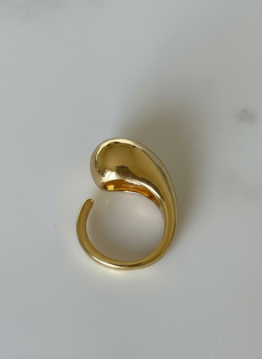 Melis water drop ring